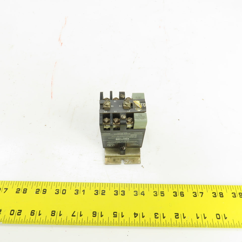 Allen Bradley 852S-A Ser F Solid State Timer Module 120V Line 300V Max Output