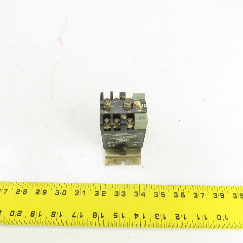 Allen Bradley 852S-A Ser F Solid State Timer Module 120V Line 300V Max Output