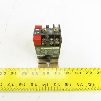 Allen Bradley 852S-A Ser G Solid State Timer Module 120V Line 300V Max Output