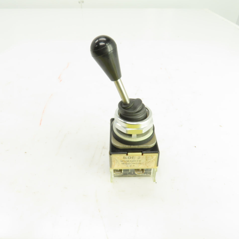 Allen Bradley 800T-T2M Ser P 3-Position Toggle Switch Joystick