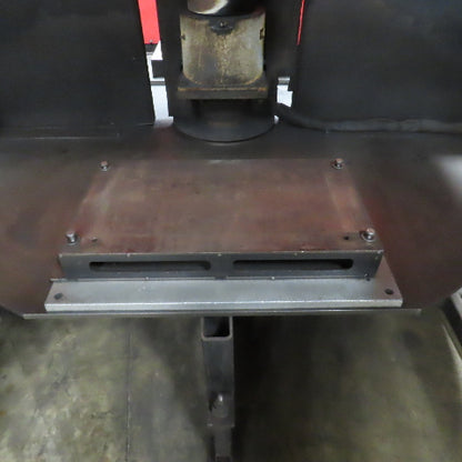 Lincoln ED4102016 Fanuc 6 Axis Dual Zone Robotic Welding Cell 480V 3PH No Welder