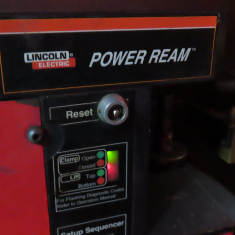 Lincoln Fanuc 6 Axis Dual Zone Robotic Welding Cell 480V 3PH 570A Power Wave 455