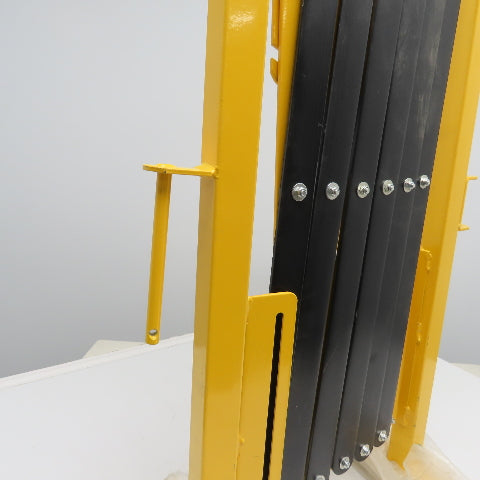 North American Safety Versa-Guard VG-1000 Retractable Gate Barrier 11-1/2' Long