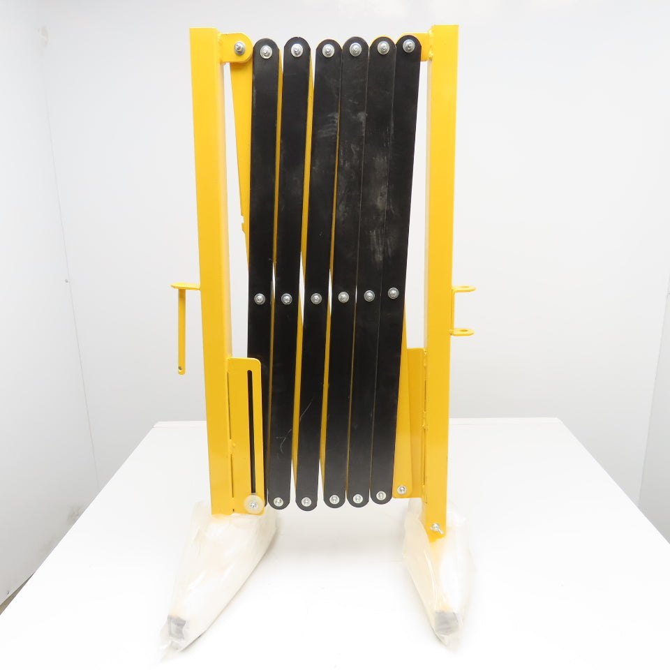 North American Safety Versa-Guard VG-1000 Retractable Gate Barrier 11-1/2' Long