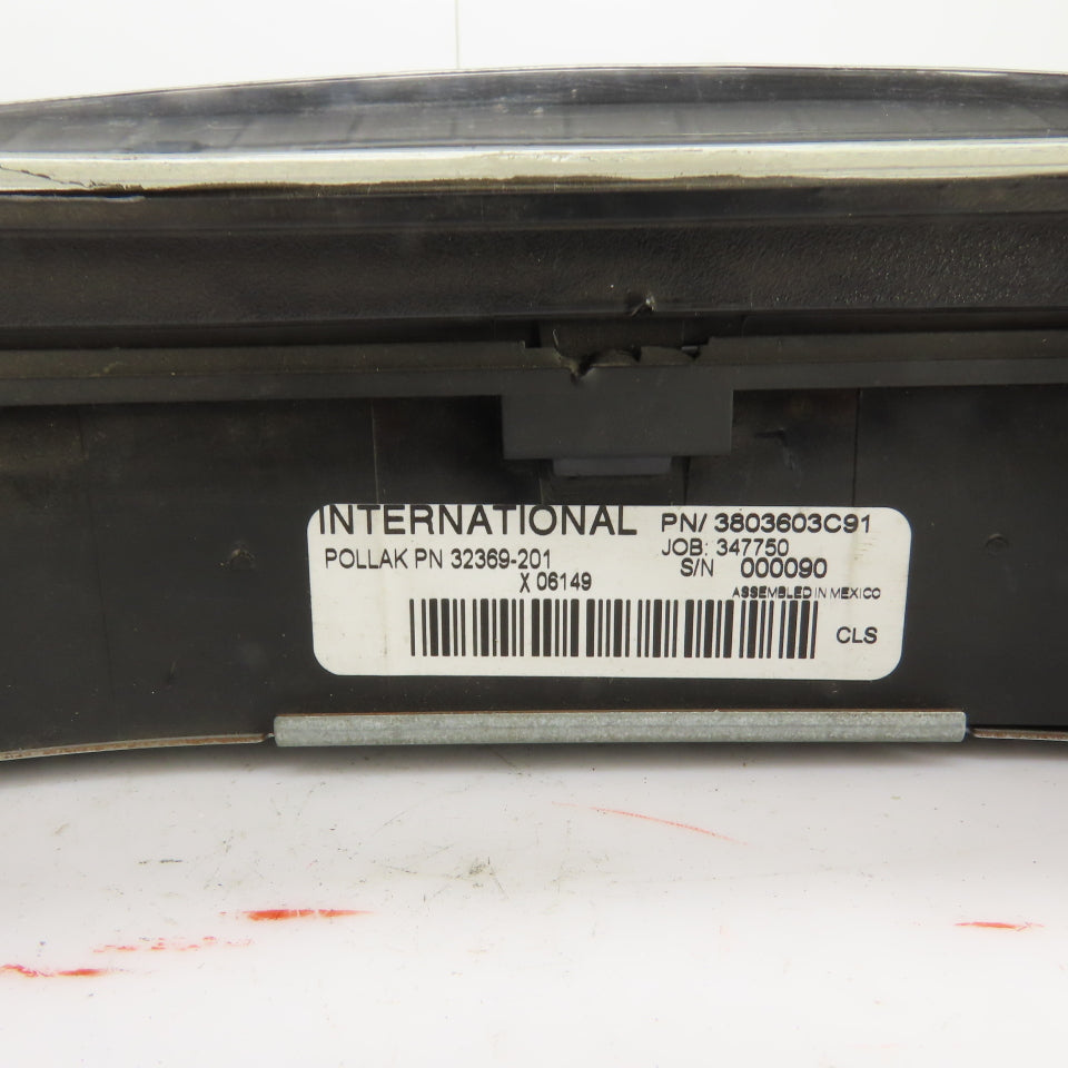 International 32369-201 3803603C91 Instrument Dash Gauge Cluster