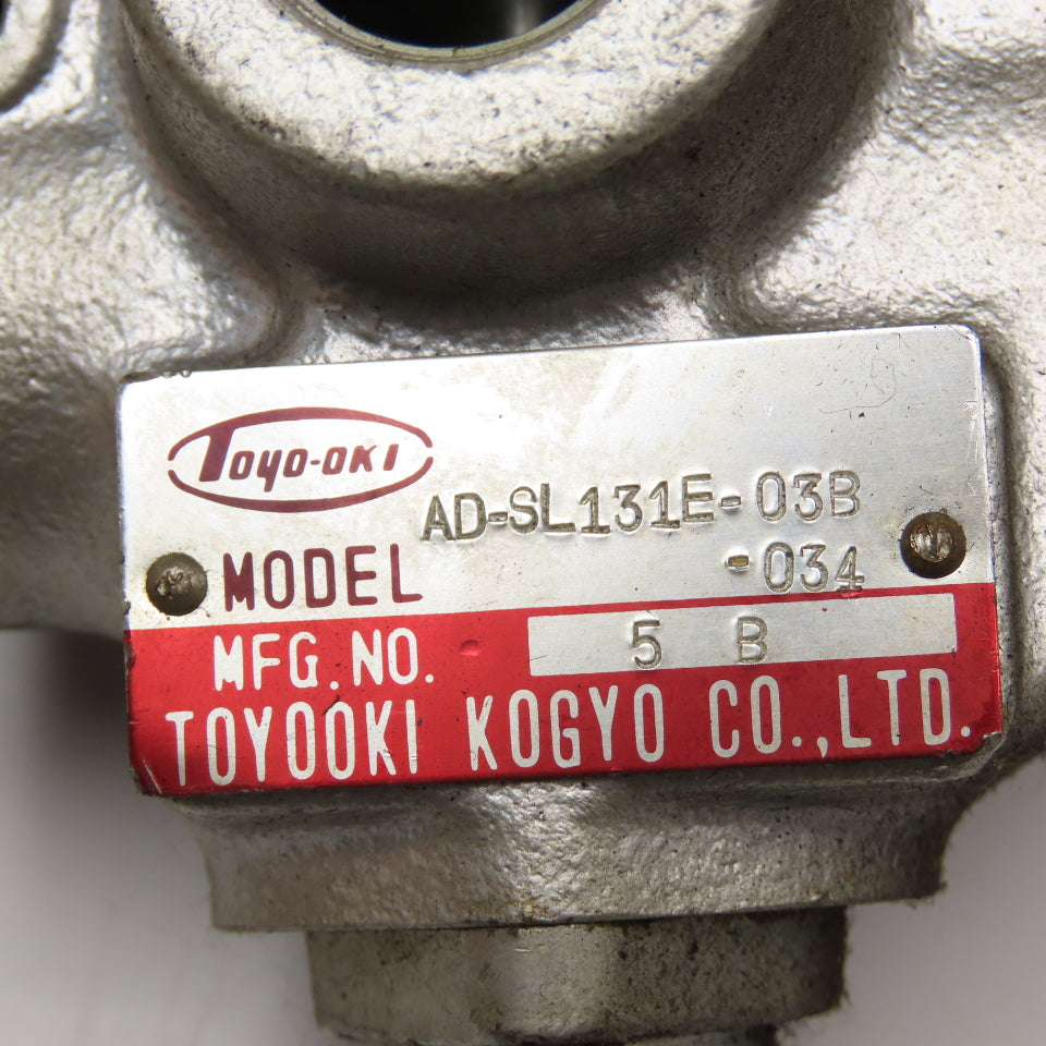 Toyooki Kogyo AD-SL131E-03B 1/2" x 3/8" Port Single Solenoid Valve 100/110V Coil
