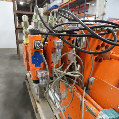 Krauss Maffei KM 150-390-55C2 4-Post Injection Molding Platen Assembly 150 Ton