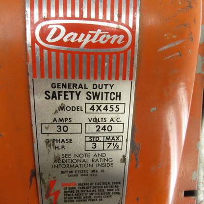 Dayton 4X455 30A Fusible Safety Disconnect Switch 240VAC 3 To 7-1/2HP 3PH