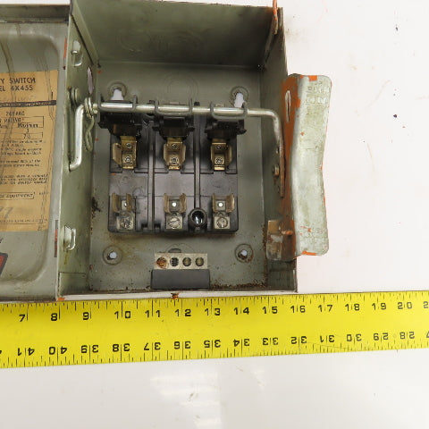 Dayton 4X455 30A Fusible Safety Disconnect Switch 240VAC 3 To 7-1/2HP 3PH