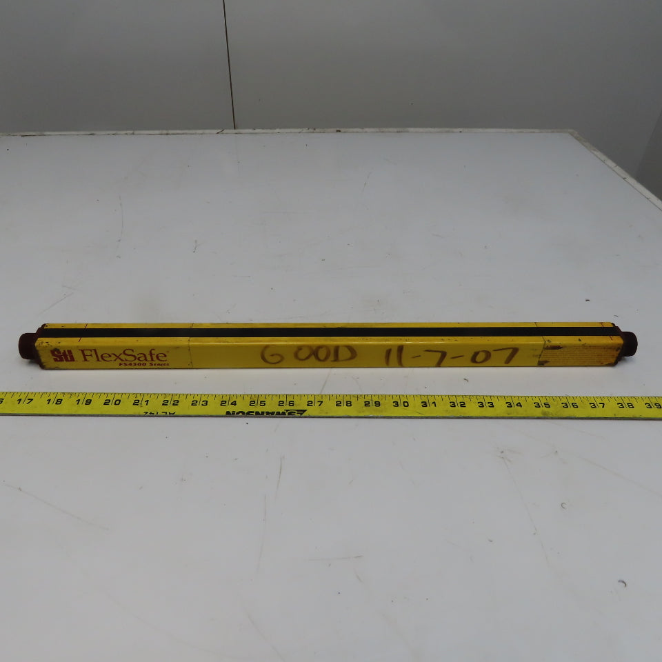 STI 42676-0200 F943200BR-1 20" Flex-Safe Light Safety Curtain Receiver