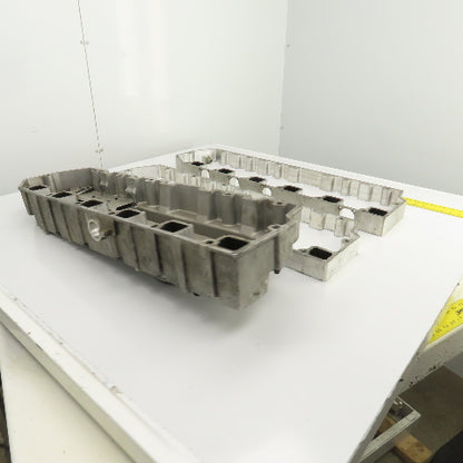 International 1830625C1 Engine Valve Cover
