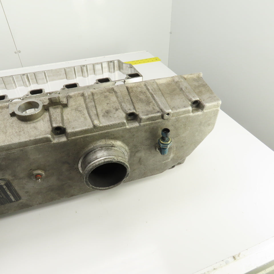International 1830625C1 Engine Valve Cover