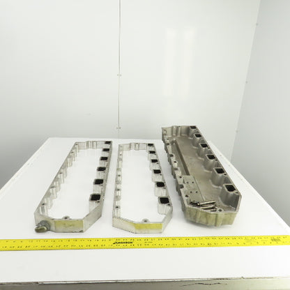 International 1830625C1 Engine Valve Cover