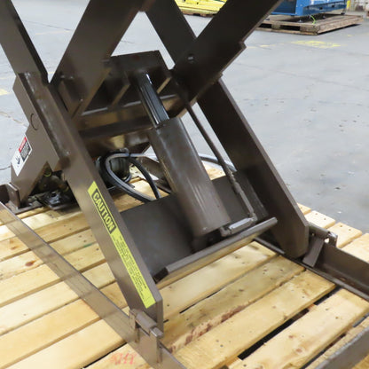 Autoquip 36SM25 2500Lbs. 48" x 48" Pneumatic Lift Table Gravity Conveyor 48"Lift