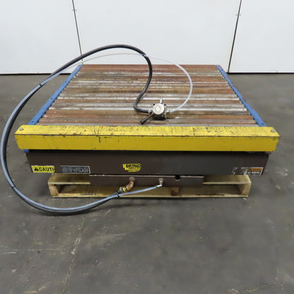 Autoquip 36SM25 2500Lbs. 48" x 48" Pneumatic Lift Table Gravity Conveyor 48"Lift