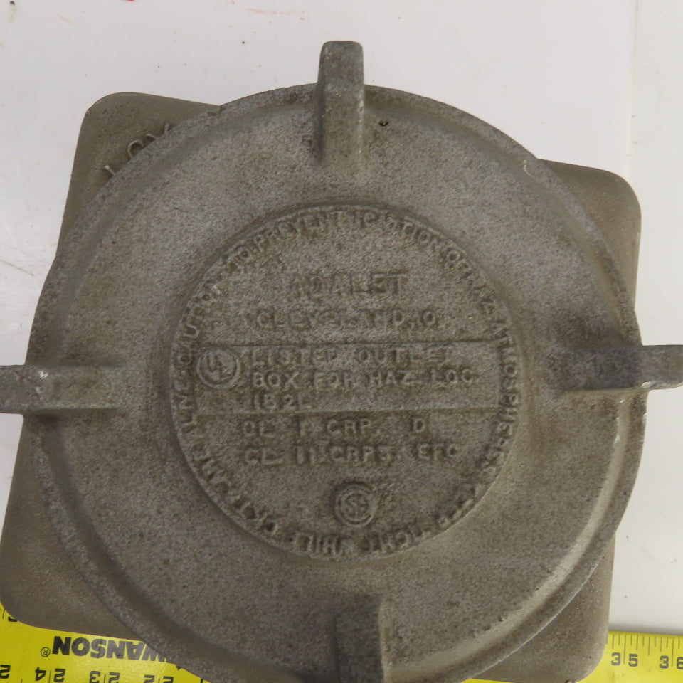 Adalet 7-1/2" x 6-1/2" Hazardous Locations Outlet Junction Box 1" & 3/4" NPT