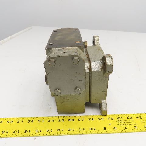 Grove Gear 26M-1 10:1 Ratio Right Angle Gear Reducer 175RPM Output