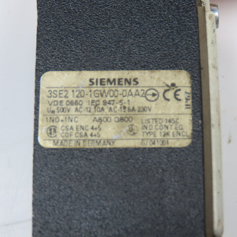 Siemens 3SE2 120-1GW00-0AA2 230V Snap Action Cam Roller Limit Switch