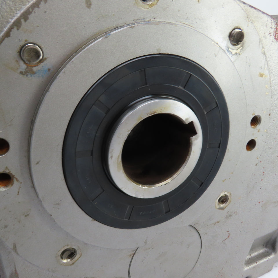 Nord SK 9042.1AZ IEC100 47.67:1 Gear Box Speed Reducer 6867 lb-in Torq. Pos.M4