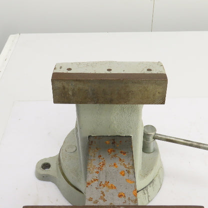 Columbian 604 1/2-M2 Machinist Swivel Base Bench Vise 4-1/2" Jaws 6" Open