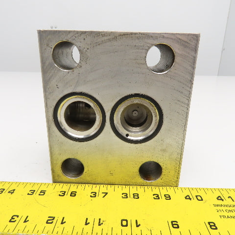 Sun Hydraulics 8106 Aluminum Manifold Block W/ 8109 Cartridge Valve