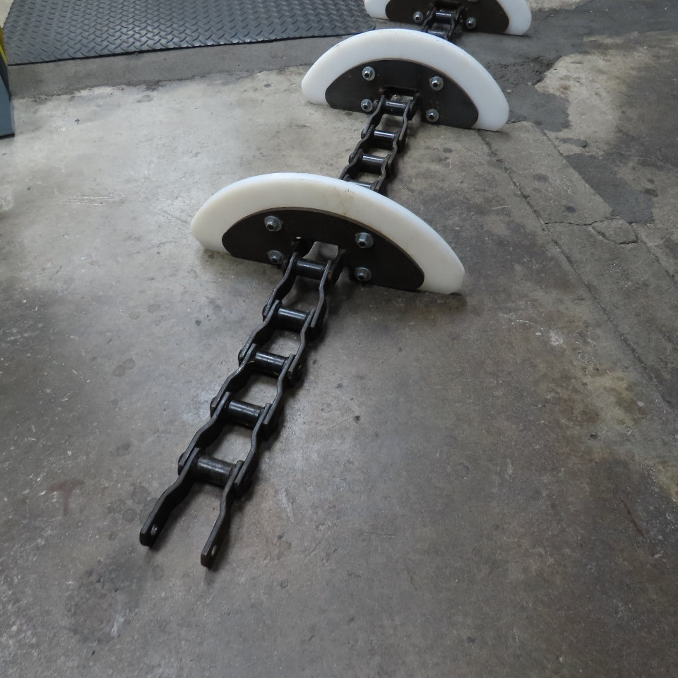 115" OAL x 16-1/4" W Cleated Crescent Conveyor Drag Chain W/CAN-AK Chain