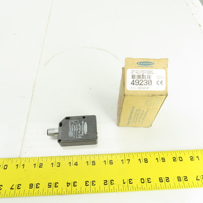Banner QMT42VP6FF500Q Photoelectric Sensor 10-30V DC