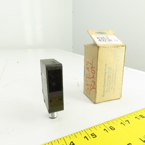 Banner QMT42VP6FF500Q Photoelectric Sensor 10-30V DC