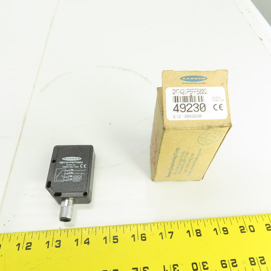 Banner QMT42VP6FF500Q Photoelectric Sensor 10-30V DC
