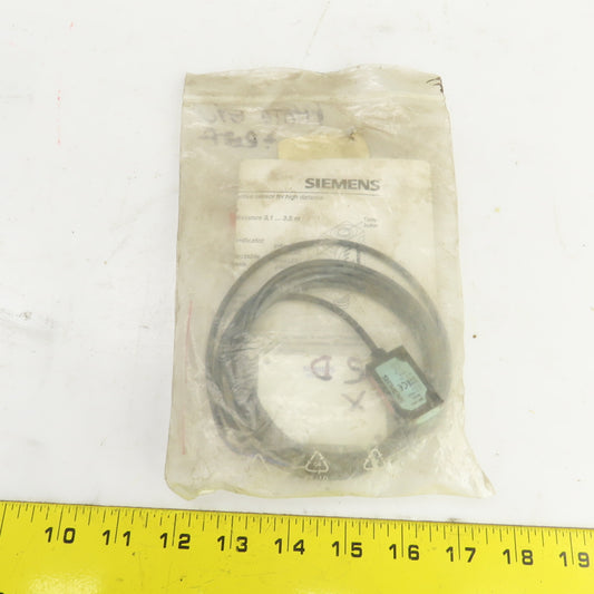 Siemens 3RG7401-0CH61 Retro Reflective Sensor