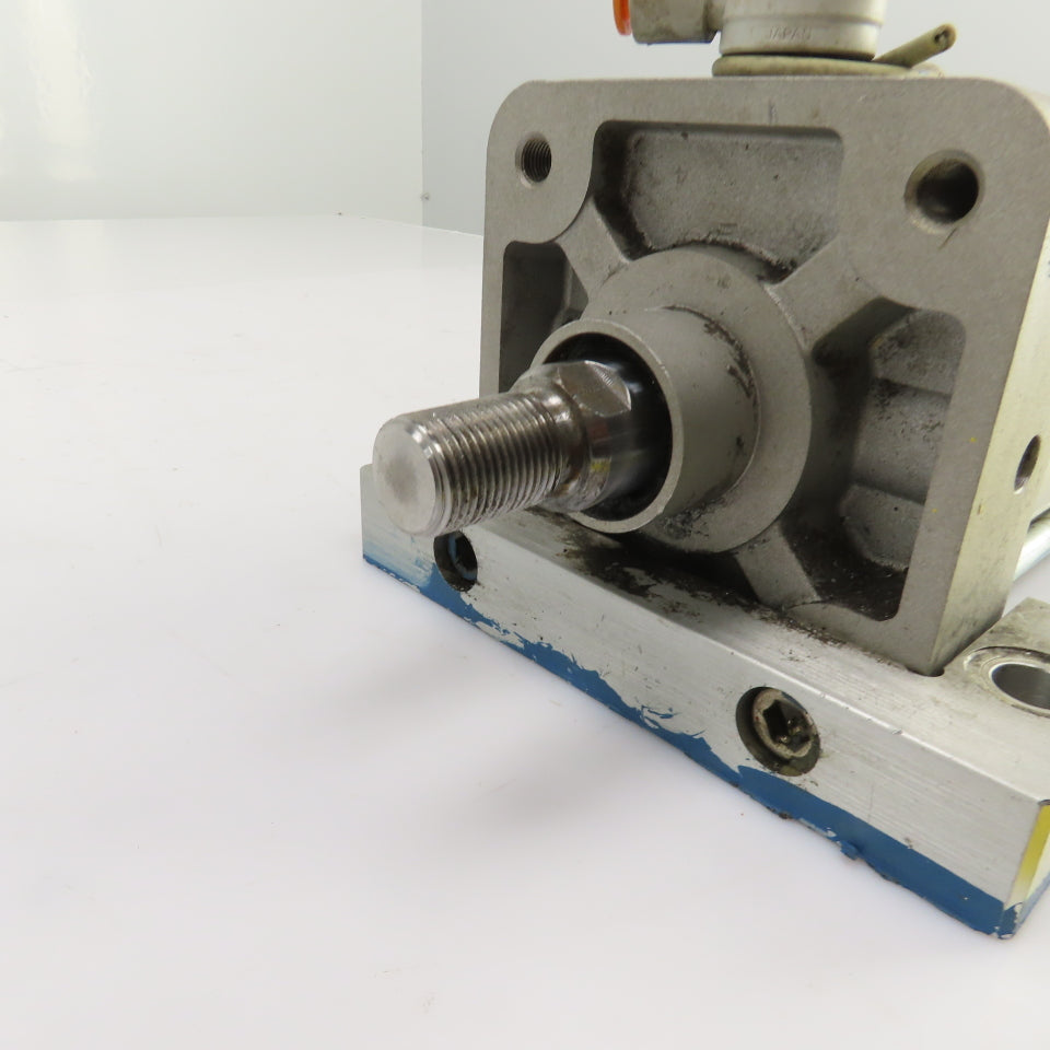 SMC NCDA1B400-0700 Double Acting Pneumatic Cylinder 4" Bore 7" Stroke 1" Rod