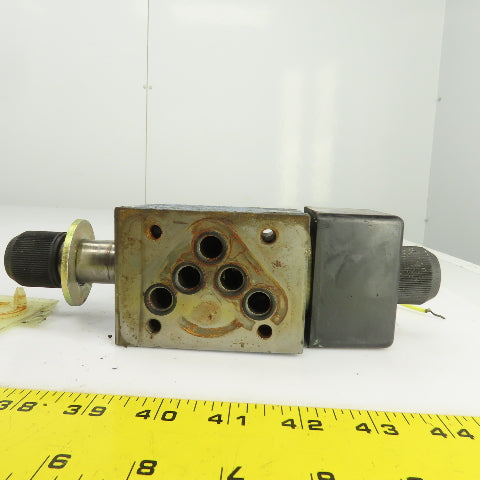 Mannesmann Rexroth 4WE10E33/CW110N9K4 4/3 Way Hydraulic Directional Valve 120V