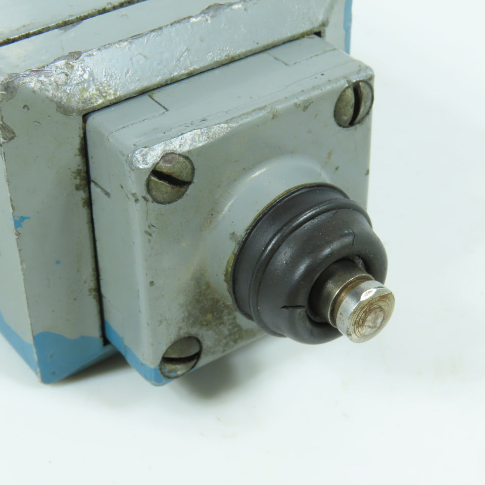 Square D BR53E Class 9007 Explosion Proof Limit Switch 120-600 VAC 10 Amp