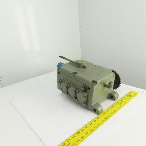 Turner 2M4-160LLF Uni-Drive Multi-Speed Gearbox 100RPM Input 4:1,1:1,1:4 Ratios