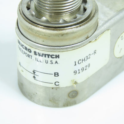 Honeywell 1CH32-R Micro Switch Snap Action Plunger Limit Switch