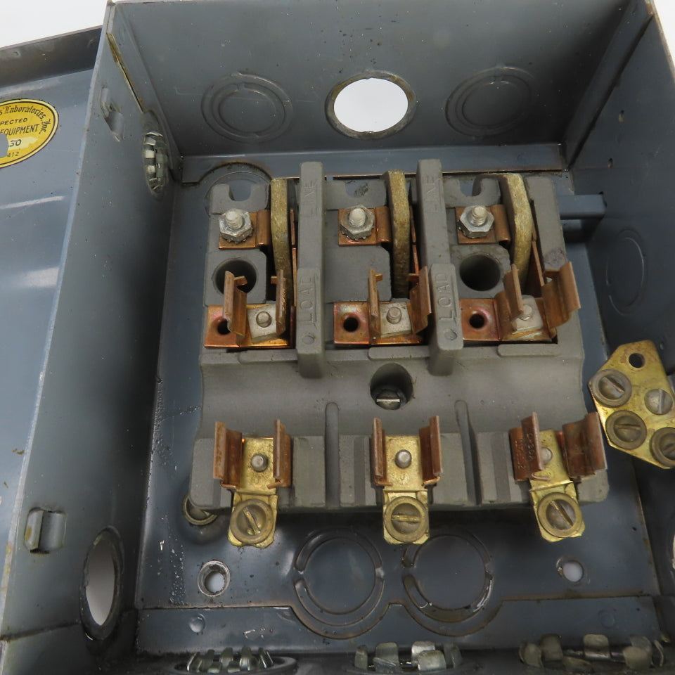 Wadsworth 8733N 30A Fusible Safety Disconnect Switch 240VAC 4-Pole