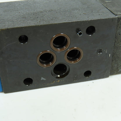 Eaton Vickers DG4V-3-6C-M-U-HL7-60 Directional Control Double Solenoid Valve