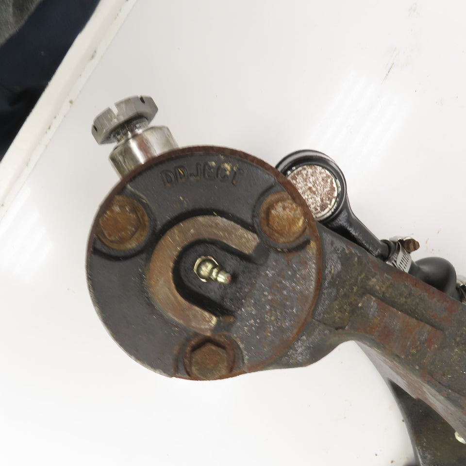 Yale Rear Steering Axle Assembly From A Model GLC060TGNUAE084 Forklift
