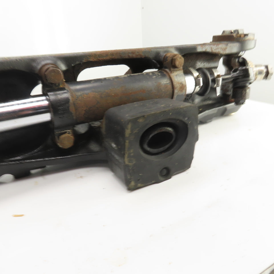 Yale Rear Steering Axle Assembly From A Model GLC060TGNUAE084 Forklift