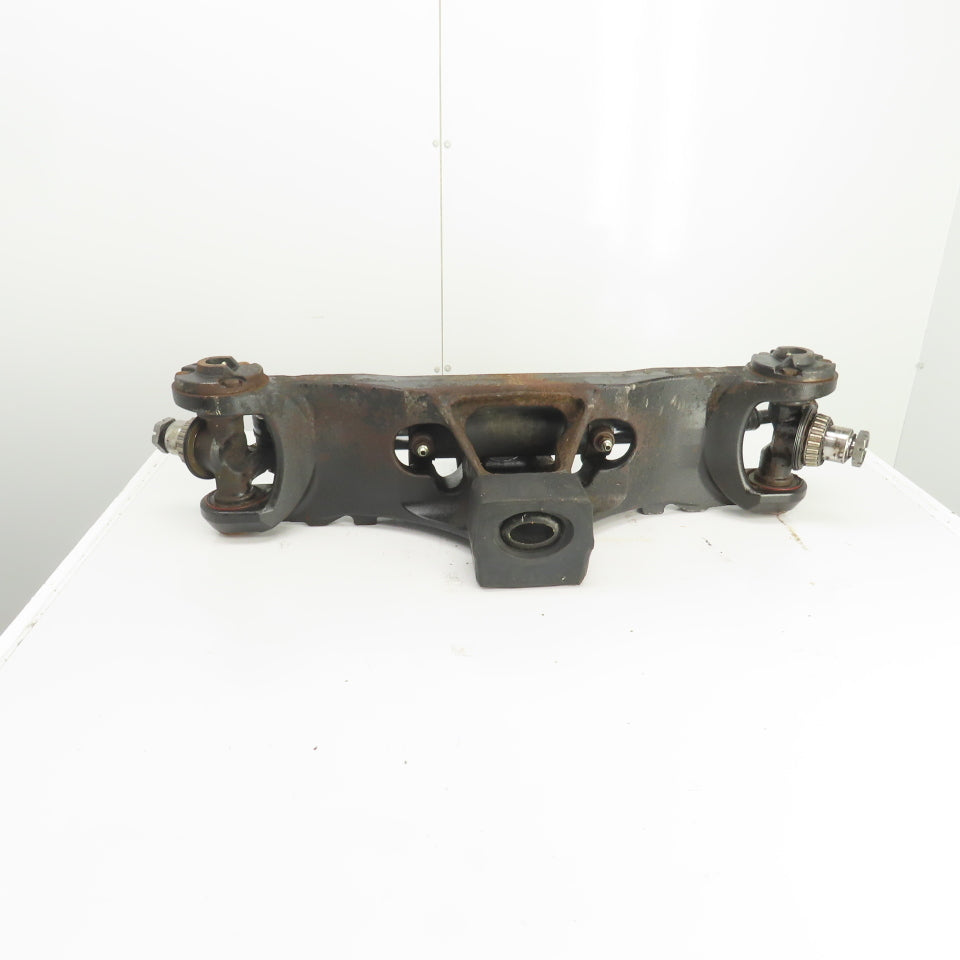 Yale Rear Steering Axle Assembly From A Model GLC060TGNUAE084 Forklift