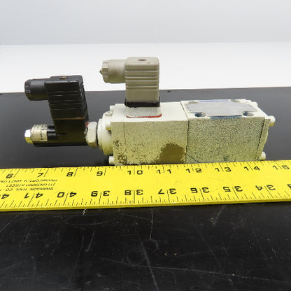 Krauss Maffei R900960920 4/2 Position Proportional Directional Valve Transducer
