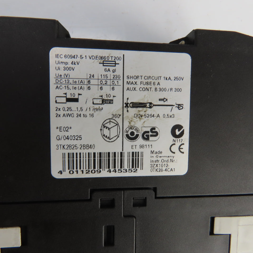Siemens 3TK28 3TK2825-2BB40 Safety Relay 24VDC