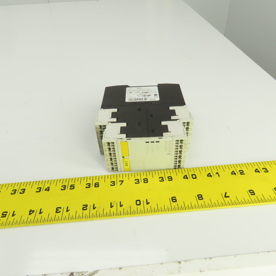 Siemens 3TK28 3TK2825-2BB40 Safety Relay 24VDC