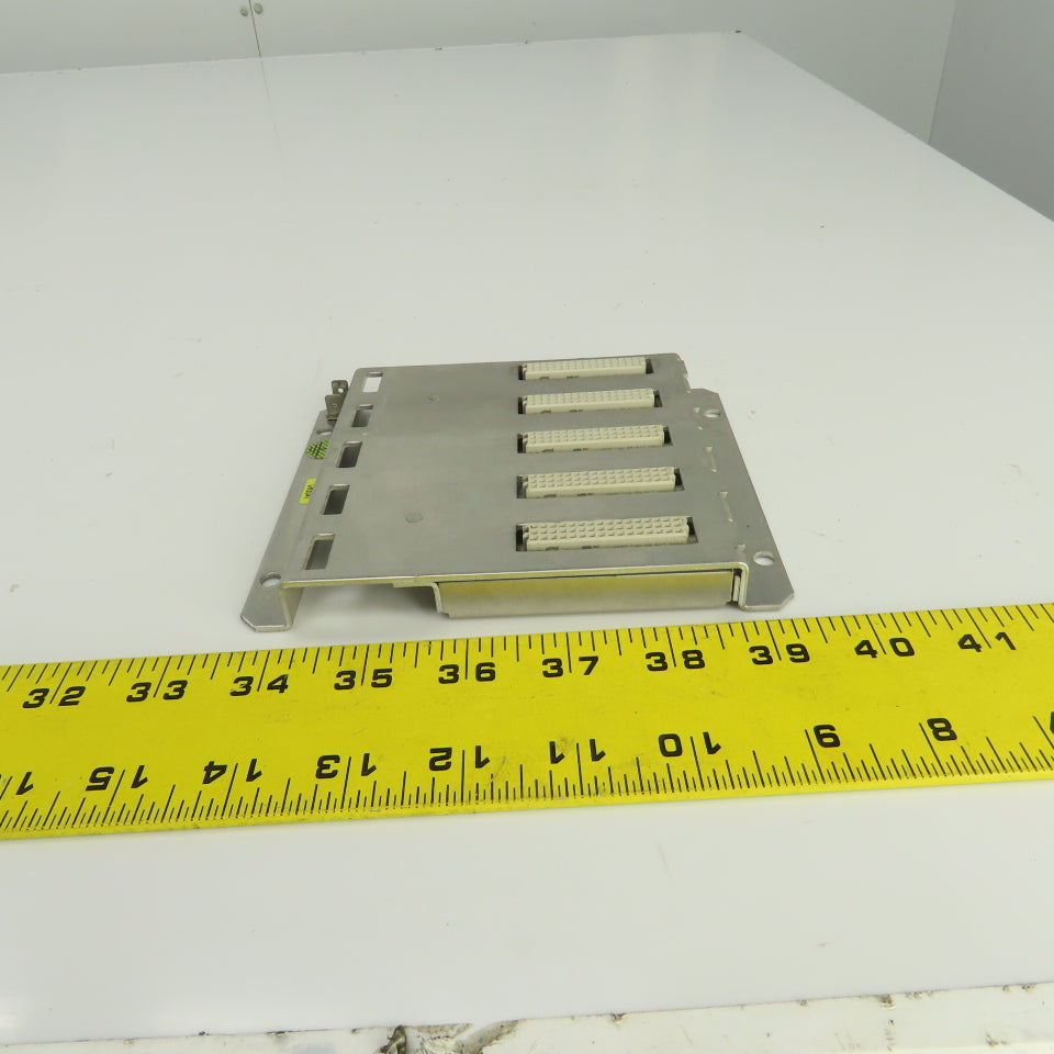 Sigmatek 12-002-041 CMB041 HW: 2.3 Module Rack