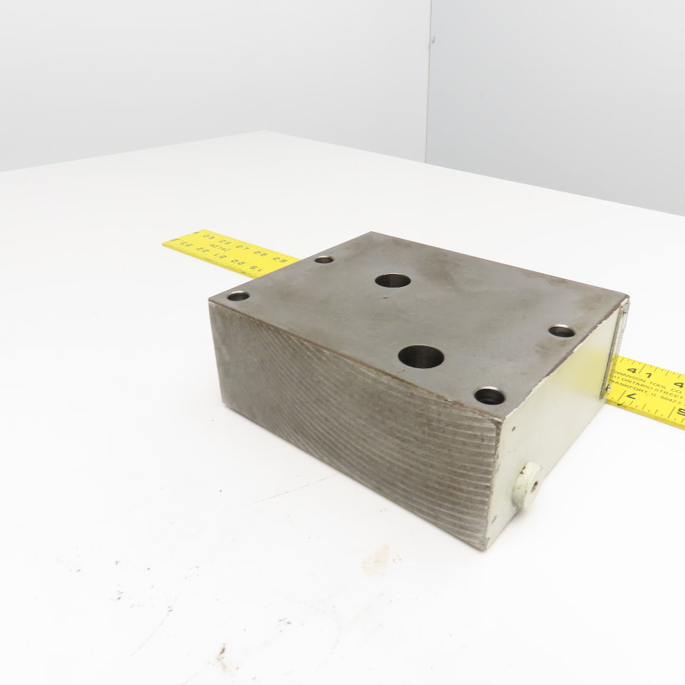 Krauss Maffei 6974331 Single Valve Manifold Block Parallel Port