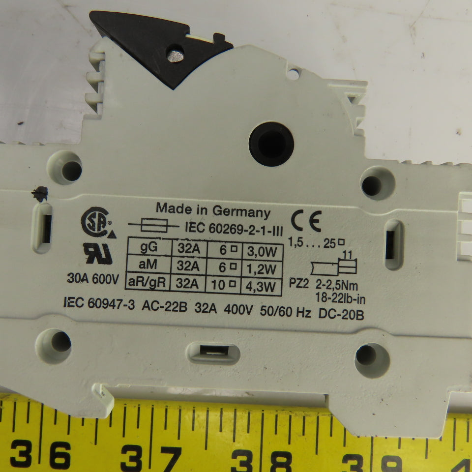 Siemens 3NC1092 Sitor 32A 2-Pole Fuse Holder 690V AC Rail Mount