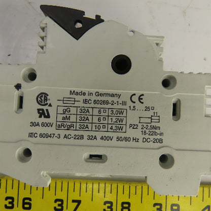 Siemens 3NC1092 Sitor 32A 2-Pole Fuse Holder 690V AC Rail Mount
