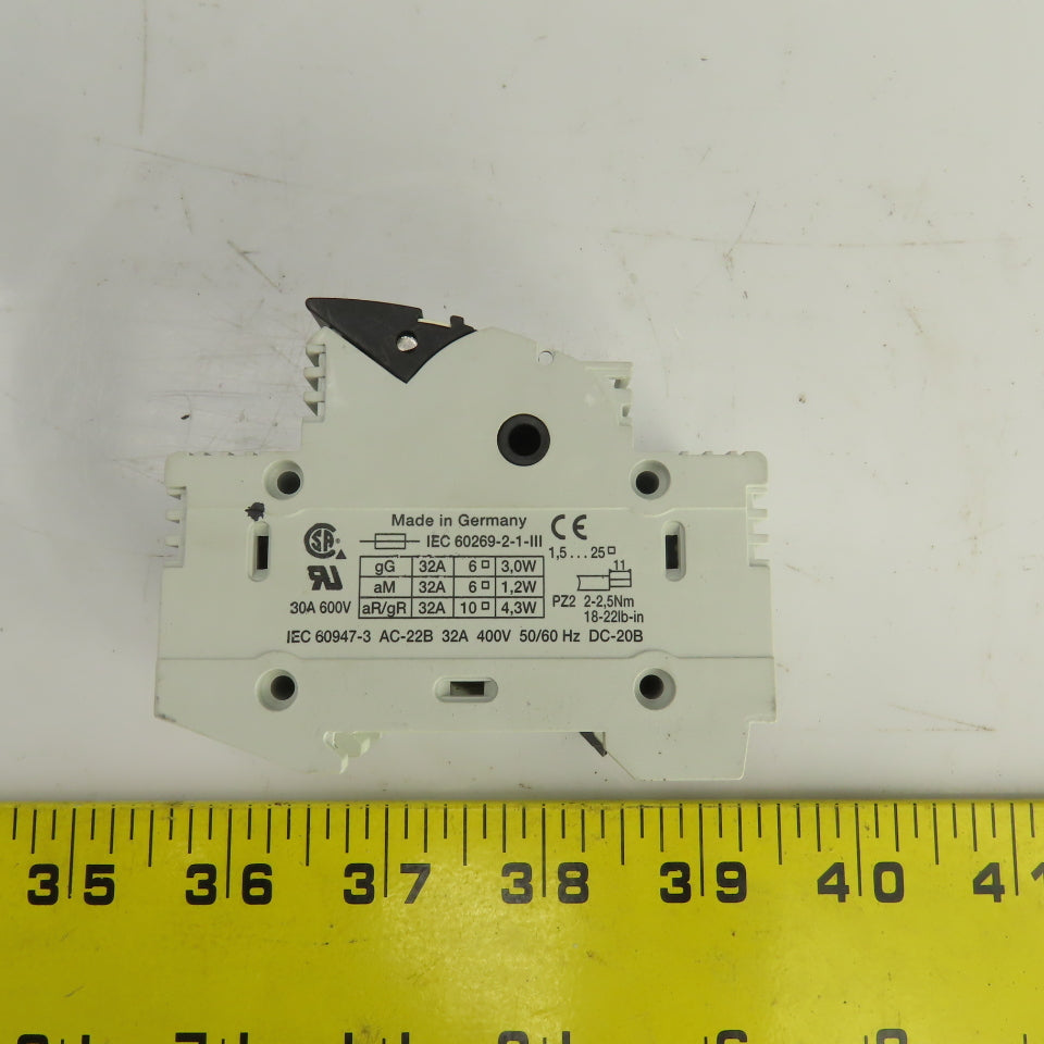 Siemens 3NC1092 Sitor 32A 2-Pole Fuse Holder 690V AC Rail Mount