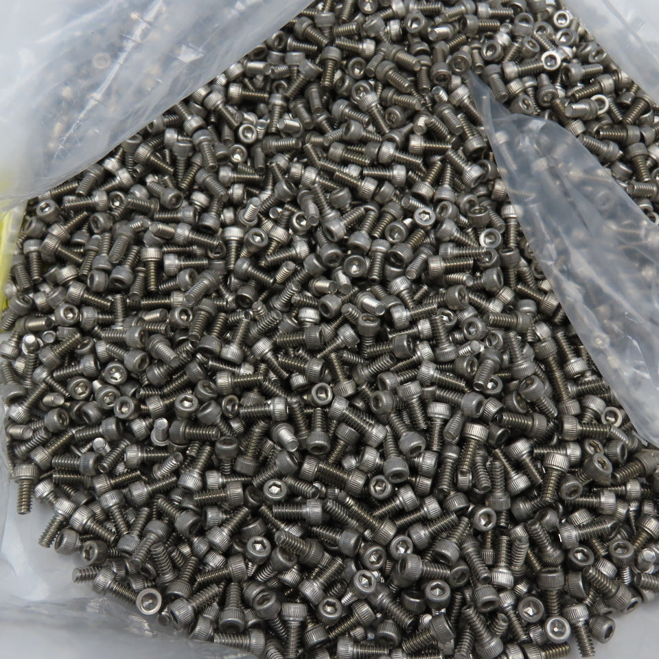 #6-32 x 3/8" Stainless Steel Socket Head Cap Screw Lot Of 2500