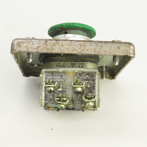 Allen Bradley 800T-D Momentary Contact Green Push Button Switch 600V W/Enclosure